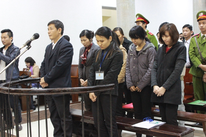 Nguyên tắc xét xử khi vắng mặt người bị hại